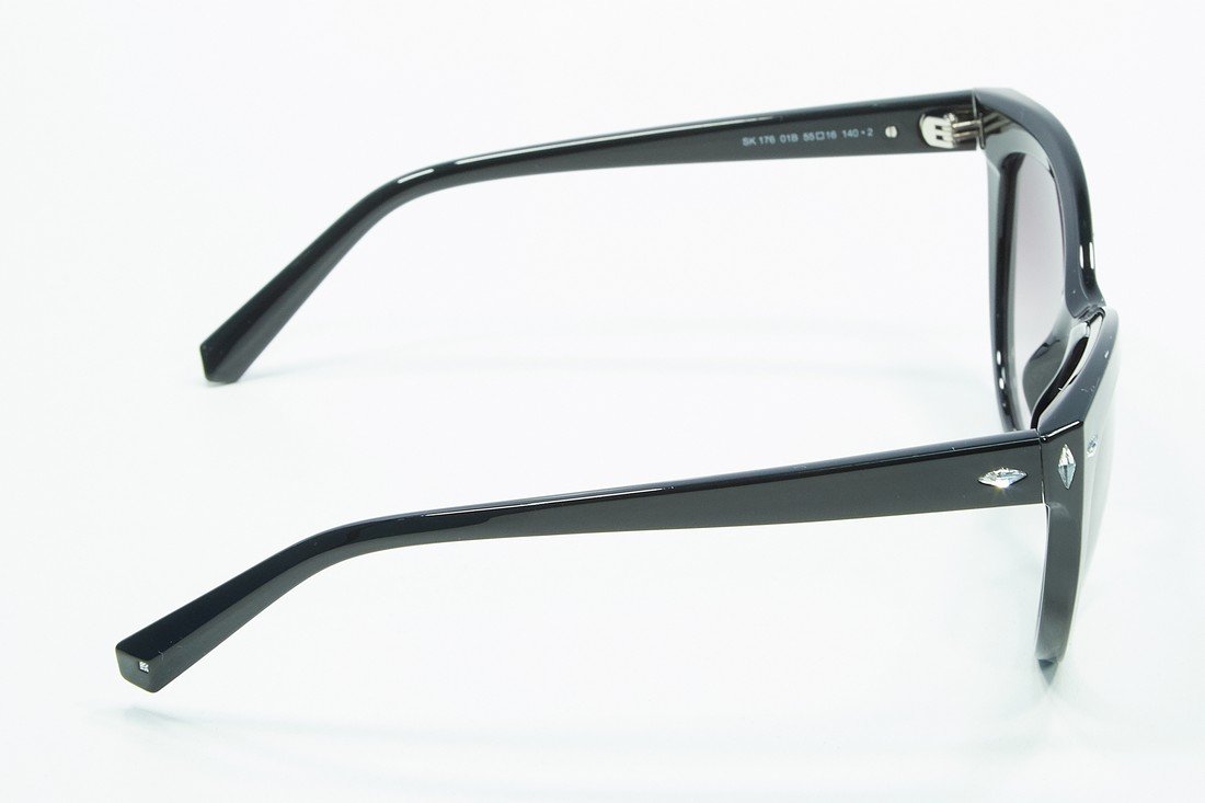 Солнцезащитные очки  Swarovski SK0176 01B 55 (+) - 3